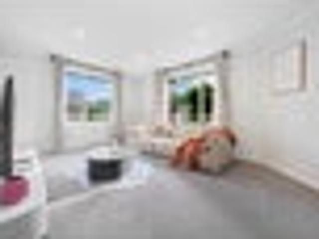 House for sale in Paremoremo, Oroua County
