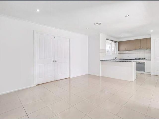 House for rent in Wheelers Hill, Melbourne