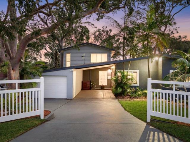 House for sale in Bateau Bay, New South Wales
