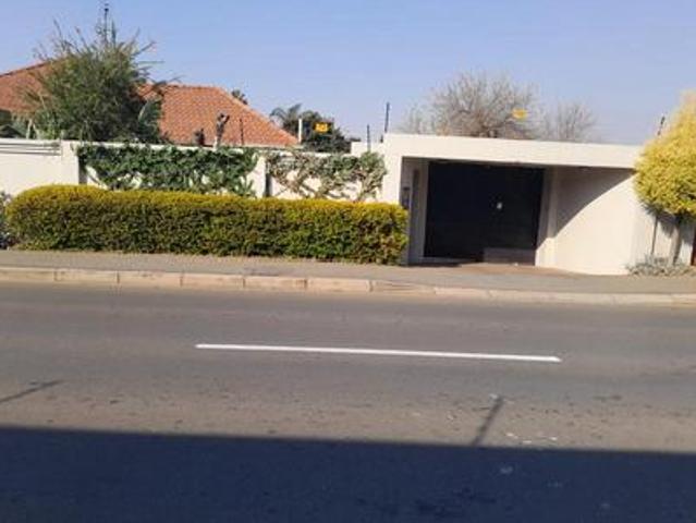 House for sale in Vosloorus, Gauteng