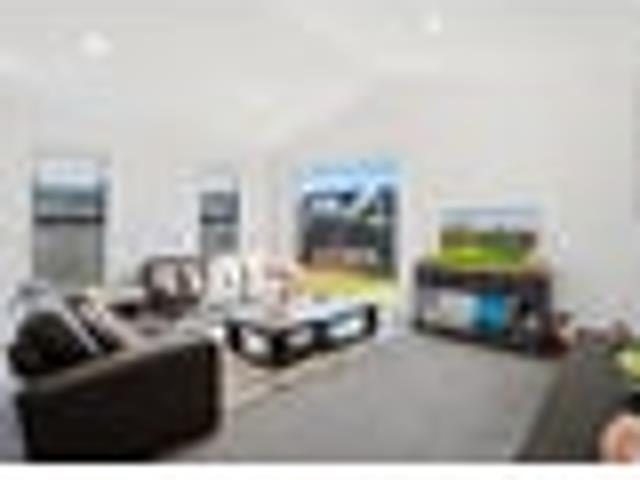 House for sale in Chaslands, Canterbury