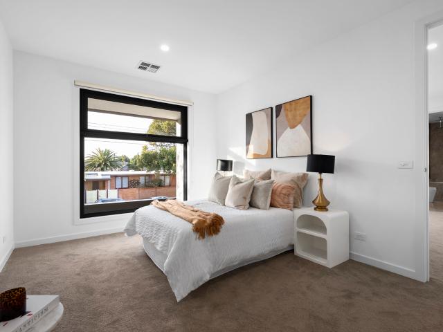 House for sale in Glen Huntly