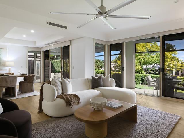 House for rent in Benowa, Gold Coast City