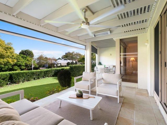 House for rent in Benowa, Gold Coast City