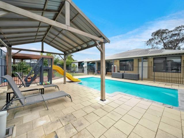 House for sale in Caversham, City of Swan