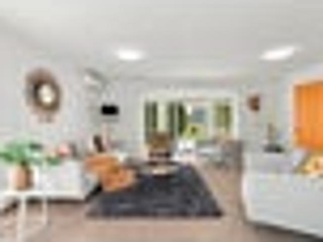 House for sale in Eastern Beach, Howick