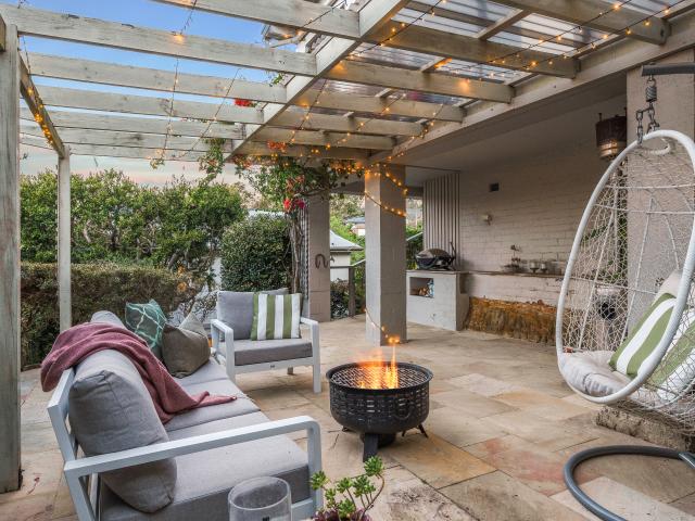 House for sale in Lower North Shore, Sydney