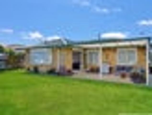 House for sale in Arataki, Bayfair