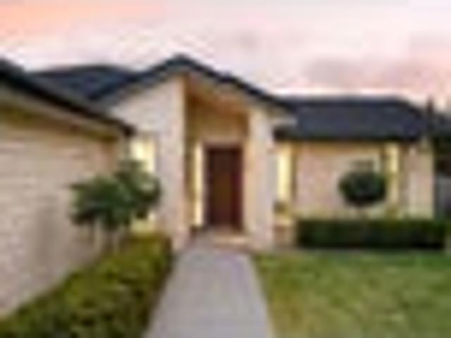 House for sale in Huntington