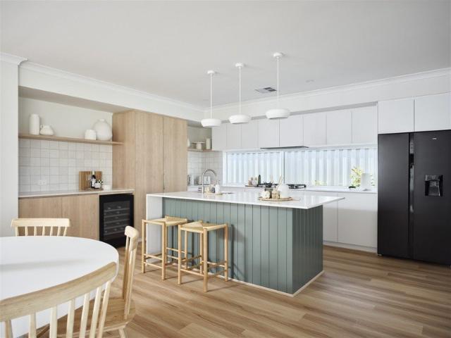 Cottage for sale in Hammond Park, Western Australia