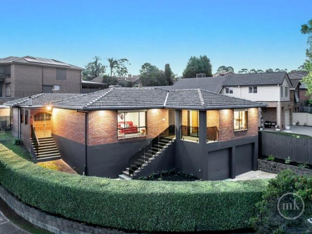 House for sale in College Lawn, Melbourne
