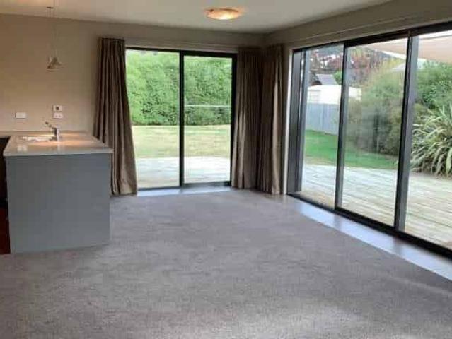 House for rent in Otakou