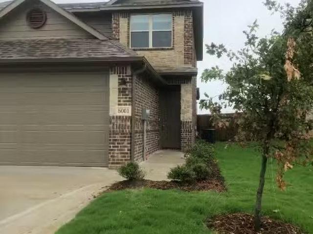 Condo for rent in Denton