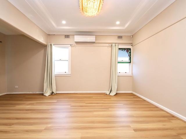 House for rent in Chester Hill