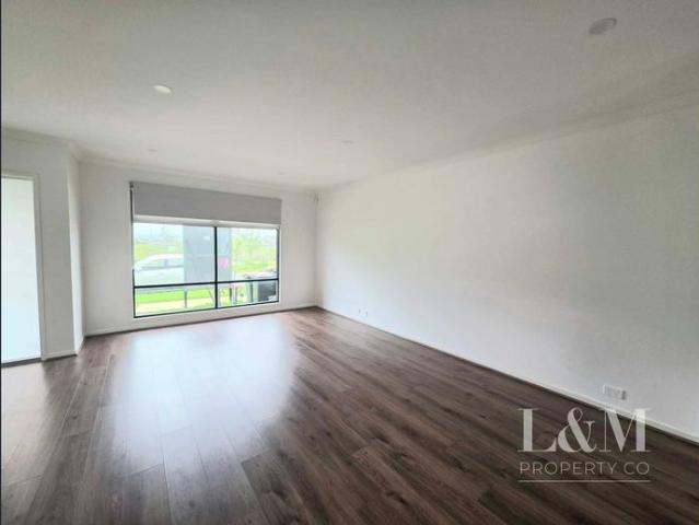 Townhouse for rent in Camerons Creek, Victoria