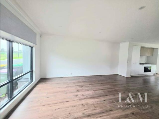Townhouse for rent in Camerons Creek, Victoria