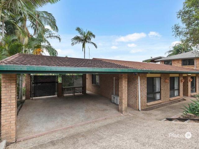 House for sale in Eatons Hill, Greater Brisbane