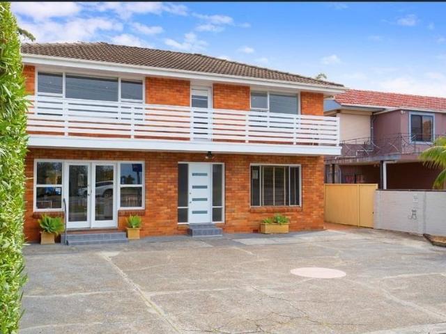 Duplex for rent in Sydney, New South Wales