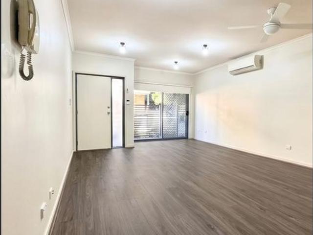 Townhouse for rent in Sydney, New South Wales