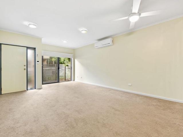 Townhouse for rent in Sydney, New South Wales