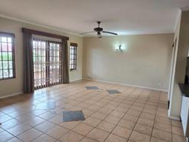 Townhouse for sale in Seaview, Kwazulu-natal