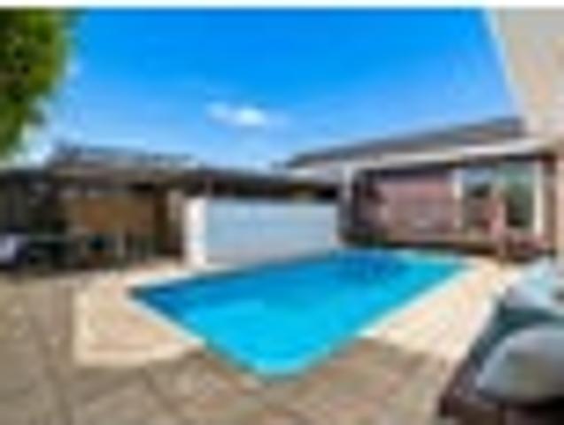 House for sale in Farm Cove, Howick