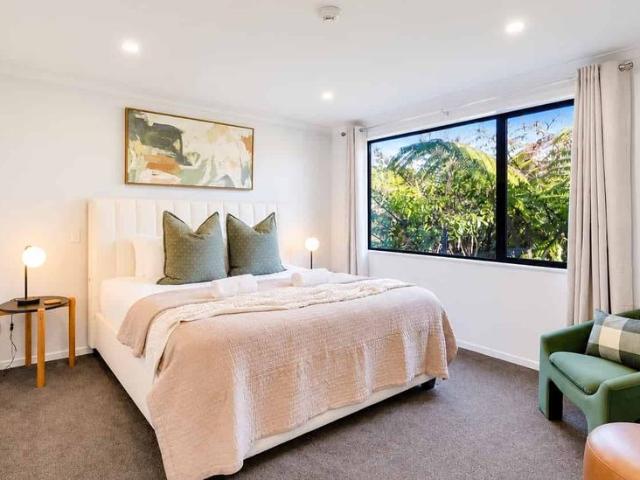 Townhouse for rent in Hamilton Central, Hamilton City
