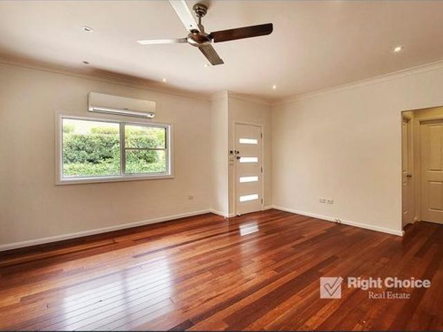 House for rent in Wollongong West, New South Wales