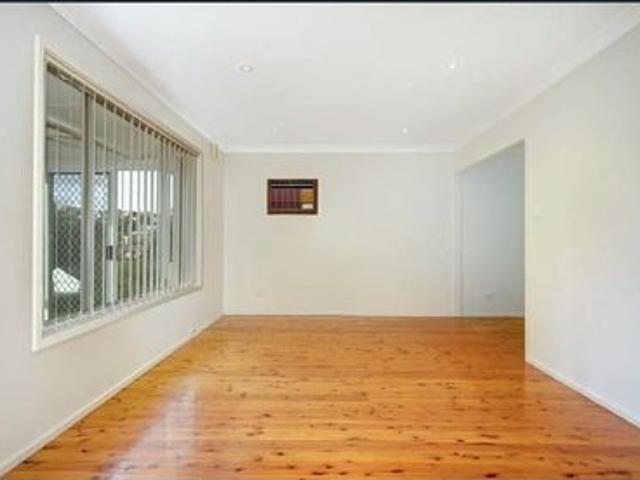 House for rent in Wollongong West, New South Wales