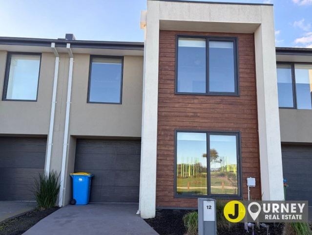 Townhouse for rent in Camerons Creek, Victoria