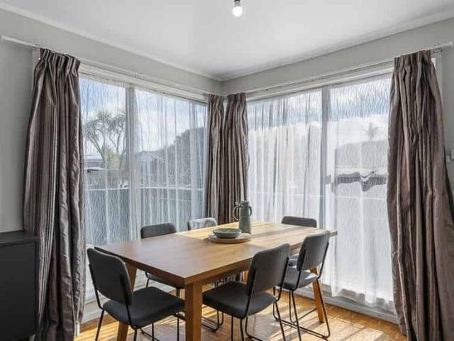 House for rent in Manurewa, Oroua County