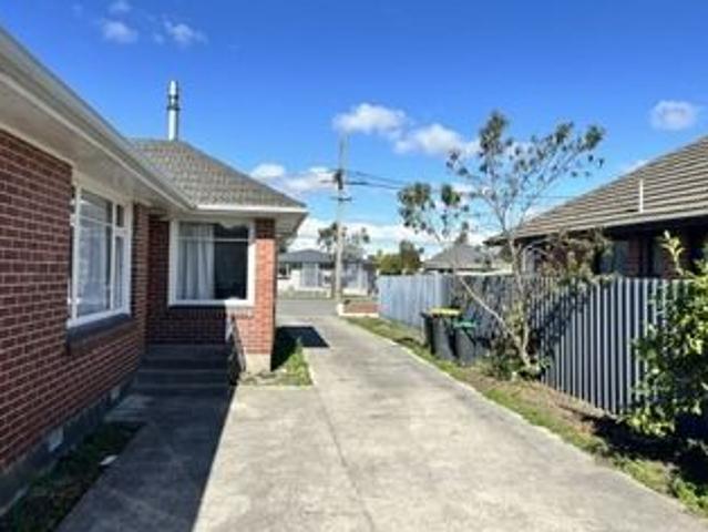 House for rent in Chaslands, Canterbury