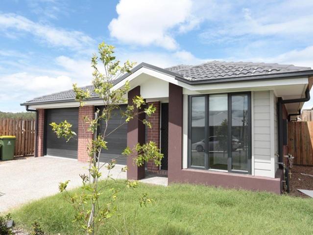 Apartment for rent in Eden's Crossing, Greater Brisbane