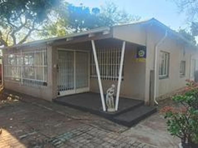House for sale in Waterkloof, Gauteng