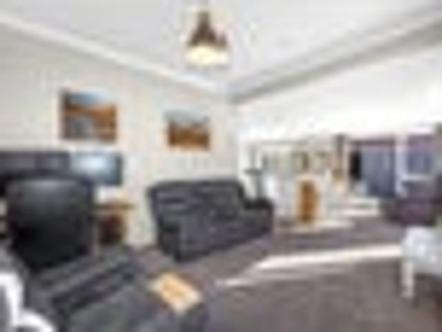 House for sale in Chaslands, Canterbury