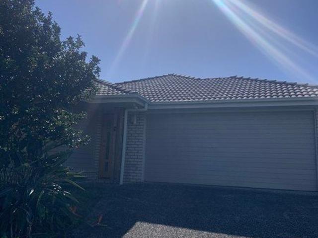 House for rent in Gleneagle, Queensland