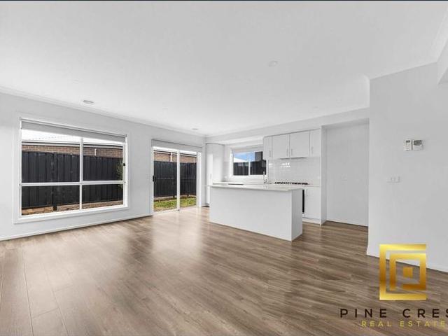 House for rent in River Garden, Melbourne