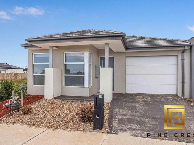 House for rent in River Garden, Melbourne
