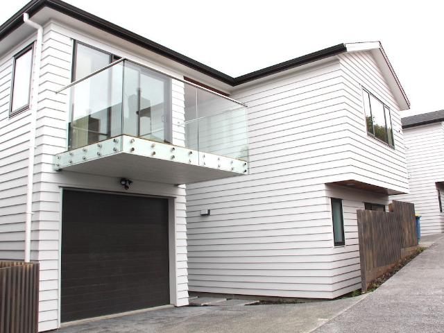 House for rent in Paremoremo