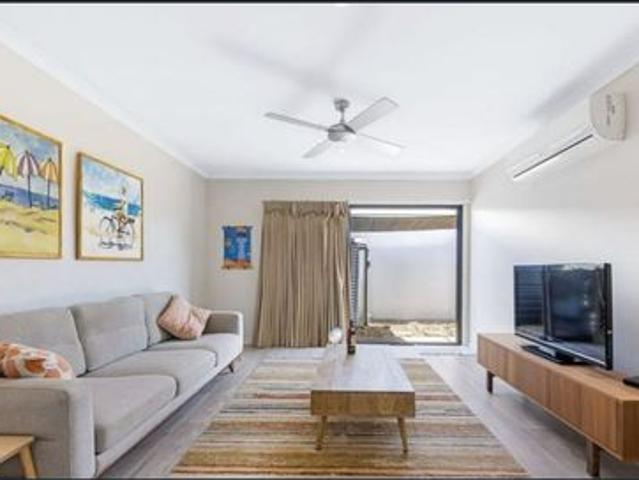 Townhouse for rent in Kings Creek, Queensland