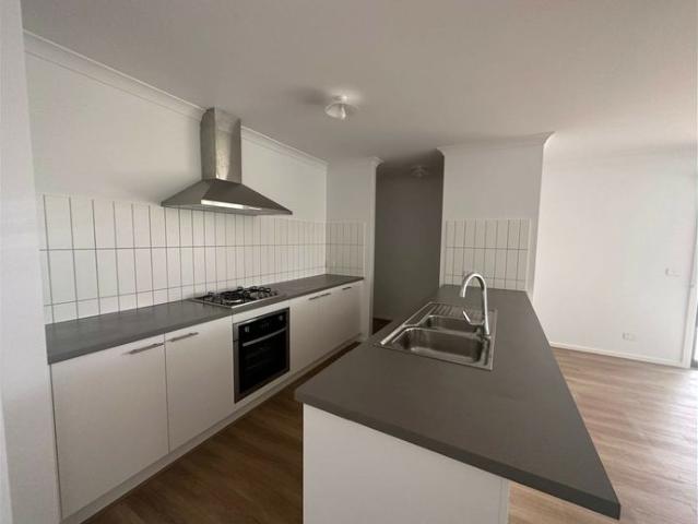 House for rent in Eagle Point, Victoria