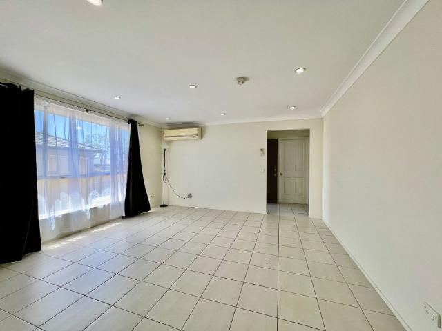 House for rent in Lake Haven, New South Wales