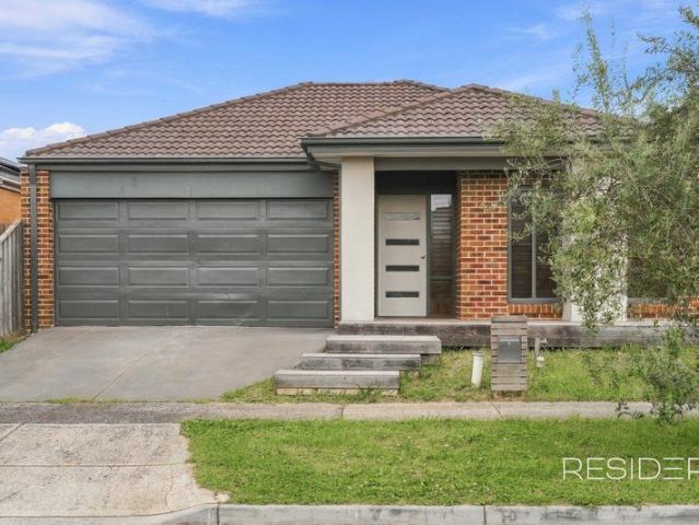 House for rent in Sackville Place, Melbourne