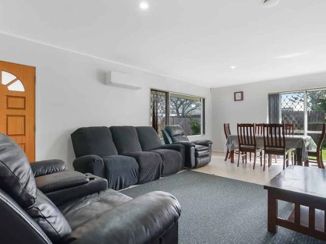 House for rent in Owhata, Oroua County
