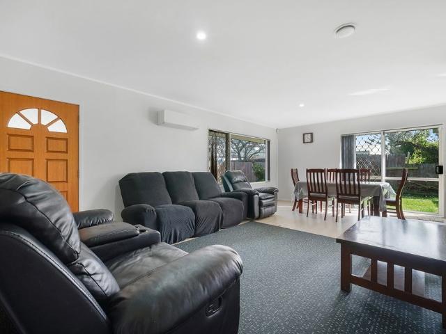 House for rent in Owhata, Oroua County
