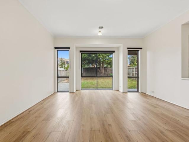 Townhouse for rent in Camerons Creek, Victoria