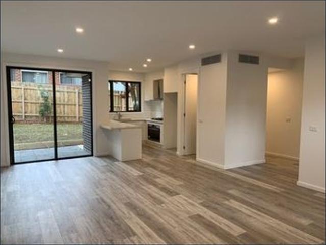 Townhouse for rent in Ringwood East, Melbourne