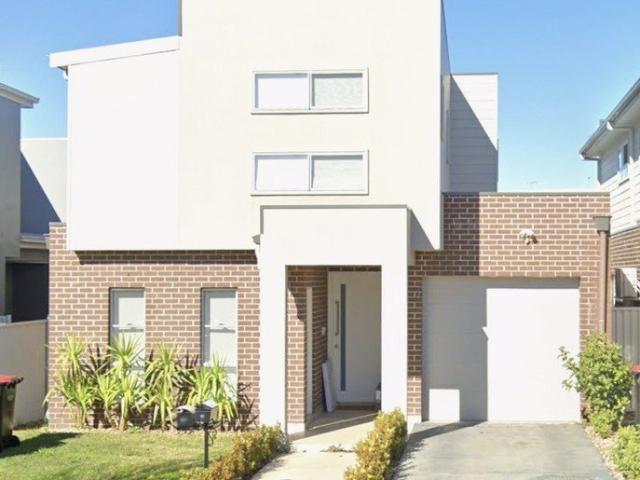 House for rent in Glenmore Park, Sydney