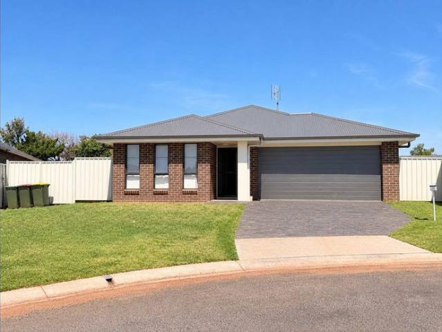 House for rent in Parkes, Parkes Shire Council