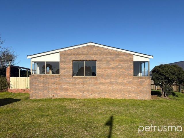 House for rent in Opossum Bay, Tasmania